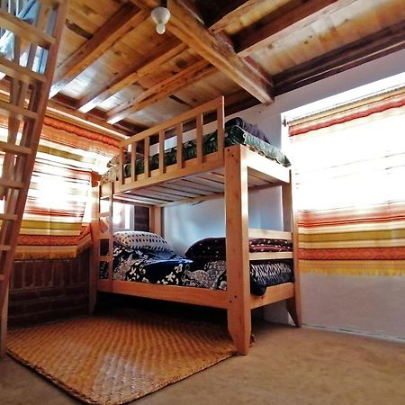Hostal Dona Clarita & Vegetarian Food Chugchilan Bagian luar foto