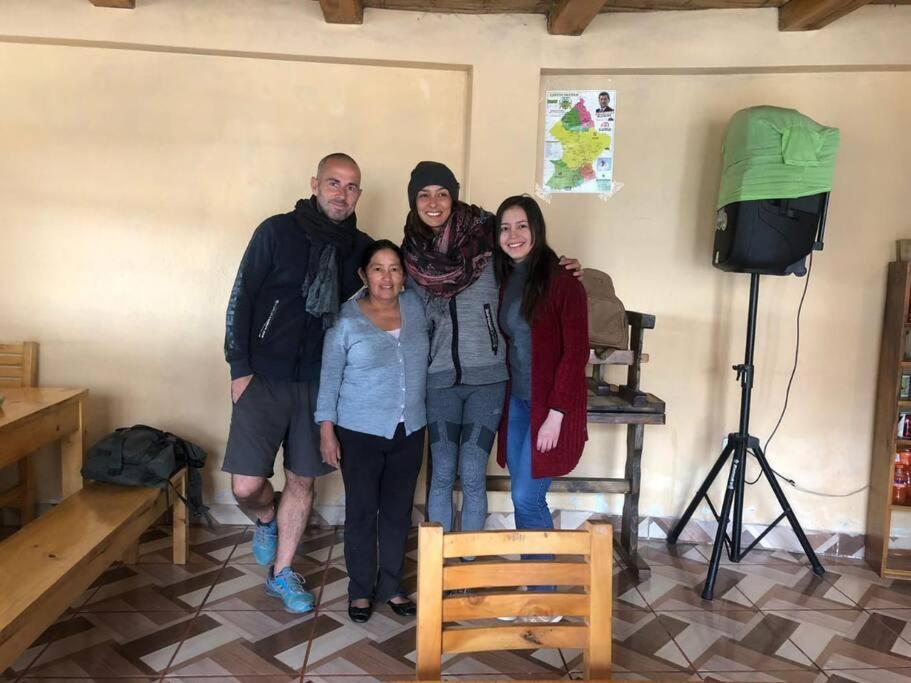 Hostal Dona Clarita & Vegetarian Food Chugchilan Bagian luar foto