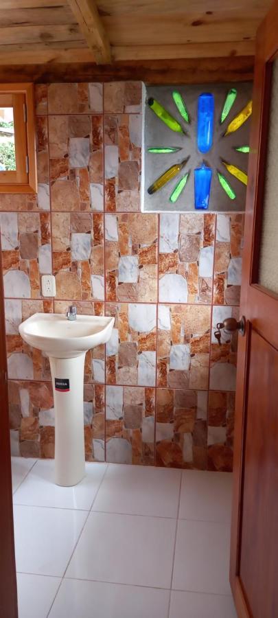 Hostal Dona Clarita & Vegetarian Food Chugchilan Bagian luar foto