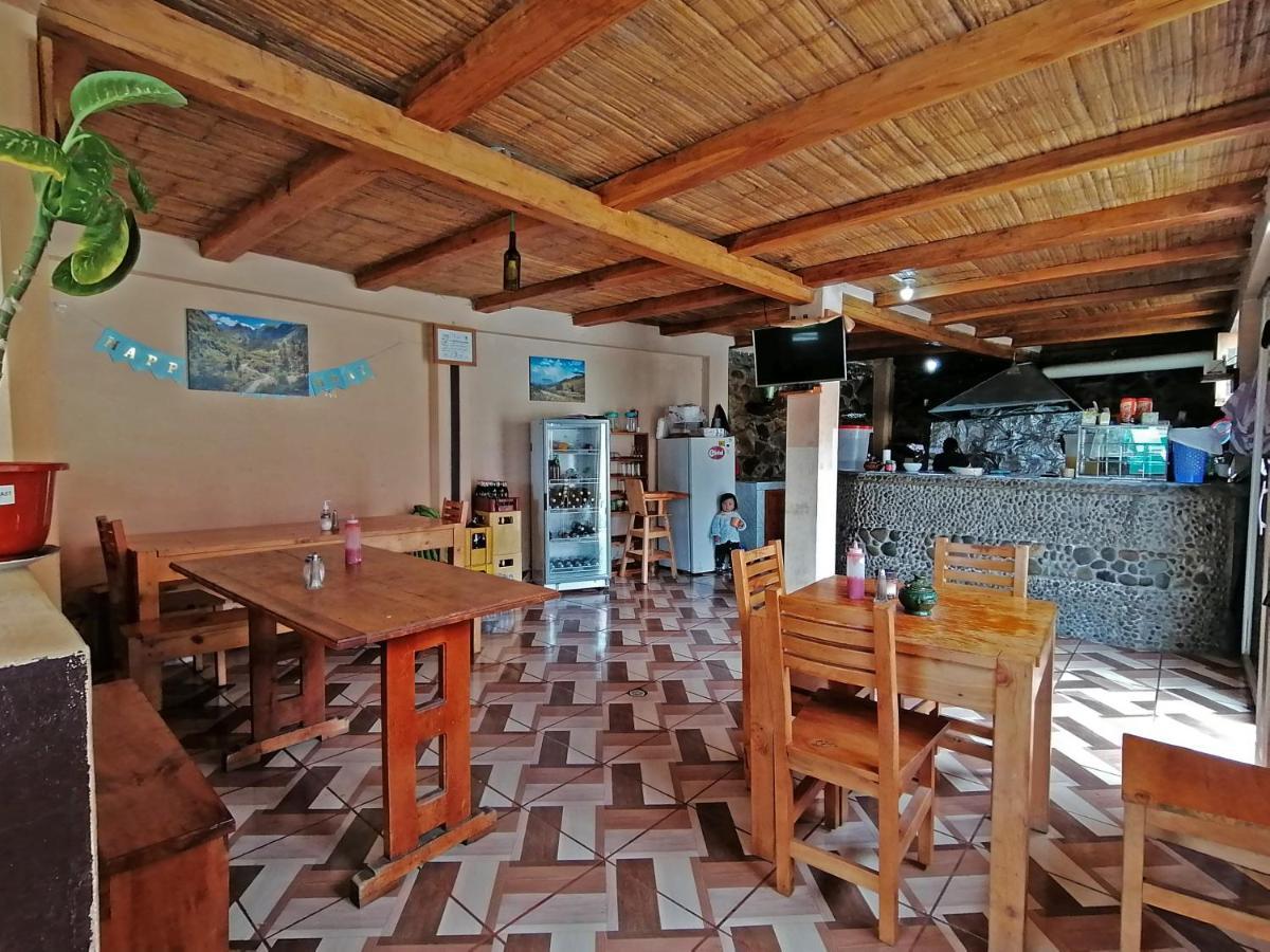 Hostal Dona Clarita & Vegetarian Food Chugchilan Bagian luar foto