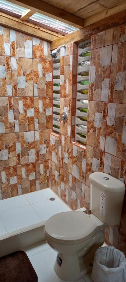 Hostal Dona Clarita & Vegetarian Food Chugchilan Bagian luar foto