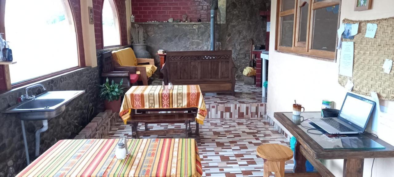 Hostal Dona Clarita & Vegetarian Food Chugchilan Bagian luar foto